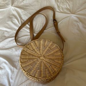 Zip closure Straw Circle Tote Handbag - Universal Thread Natural